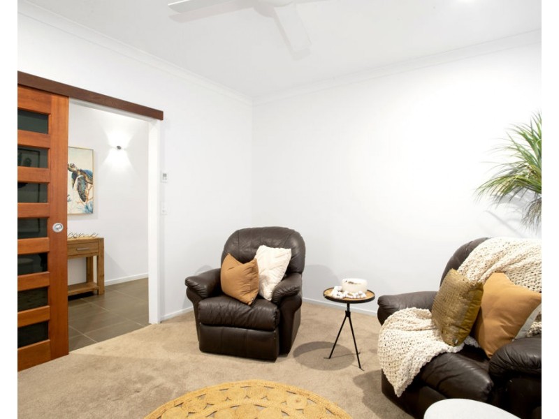 25 Corella Way, Blacks Beach QLD 4740