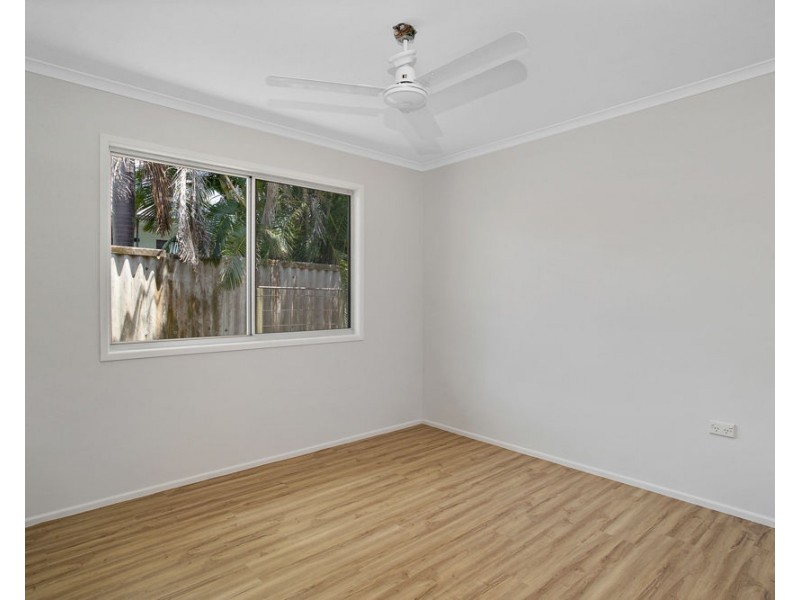 9 McHugh Street, Rural View QLD 4740