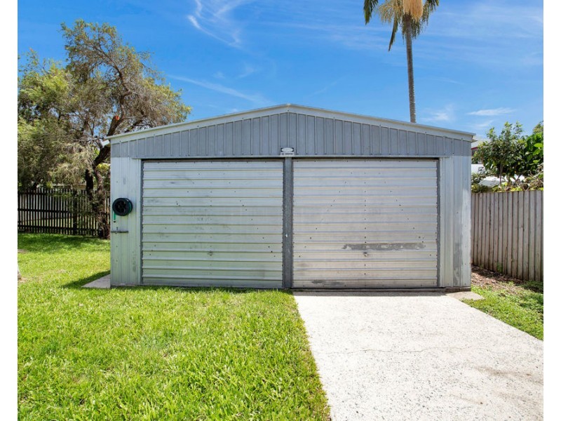 9 McHugh Street, Rural View QLD 4740