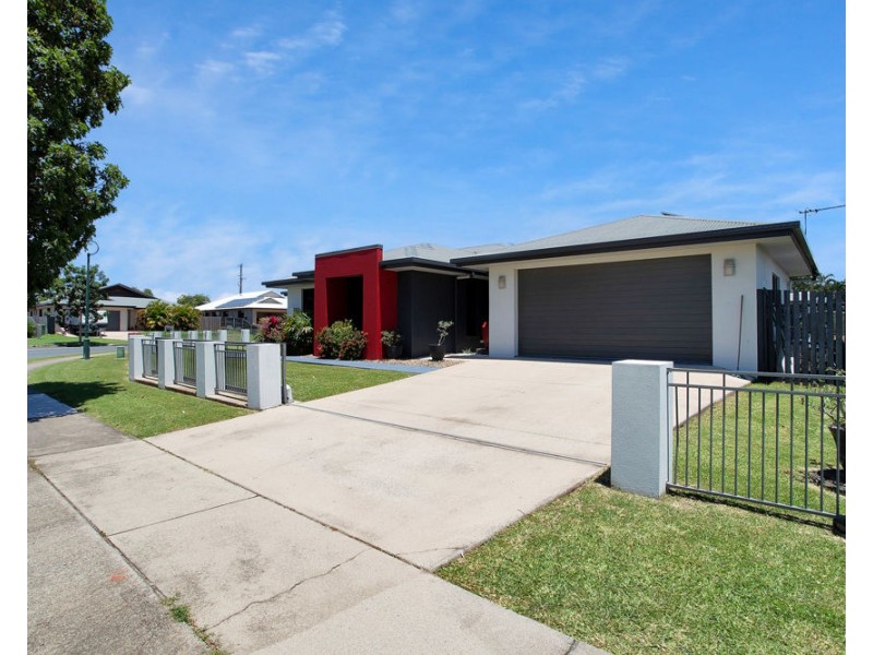 60 Gingham Street, Glenella QLD 4740