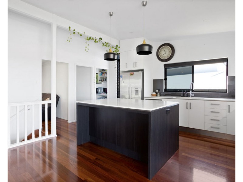 9 Outlook Crescent, Mount Pleasant QLD 4740