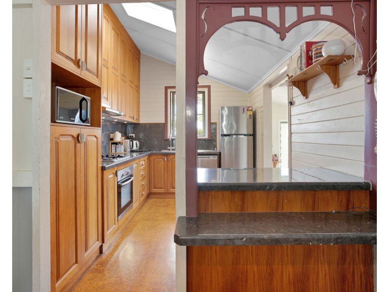 2 Ernest Street, North Mackay QLD 4740