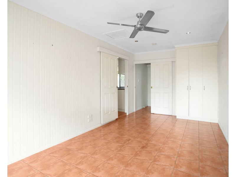 8 Brandon Street, South Mackay QLD 4740