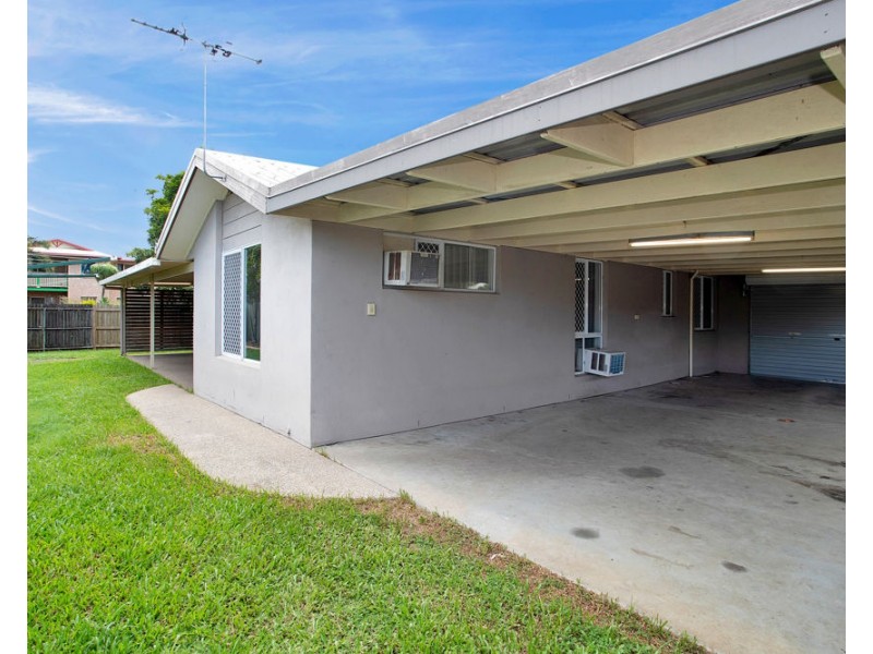 8 Brandon Street, South Mackay QLD 4740