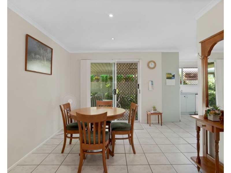 2/217 Evan Street, South Mackay QLD 4740