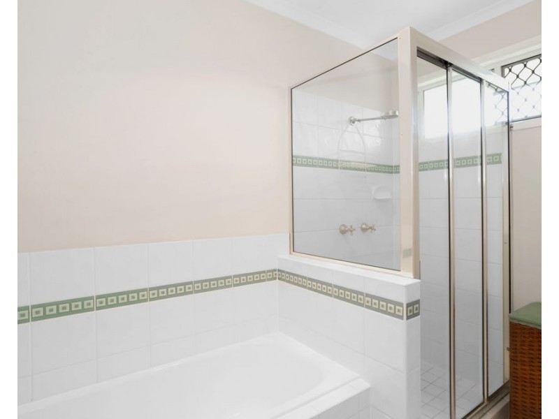 2/217 Evan Street, South Mackay QLD 4740