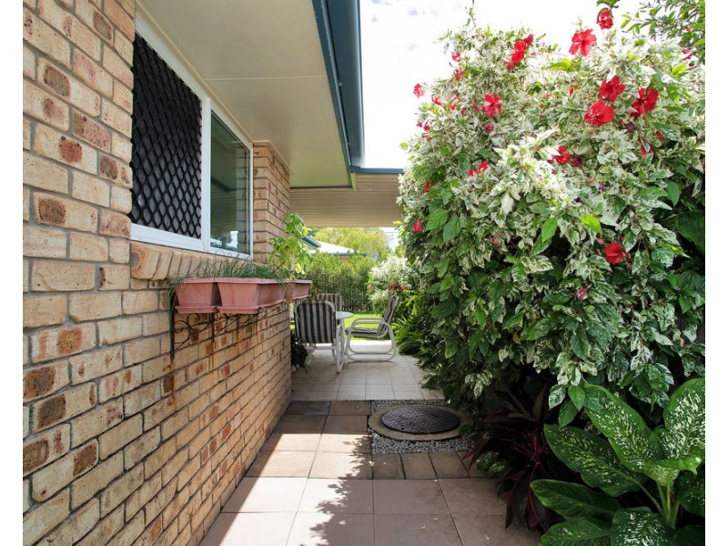 2/217 Evan Street, South Mackay QLD 4740