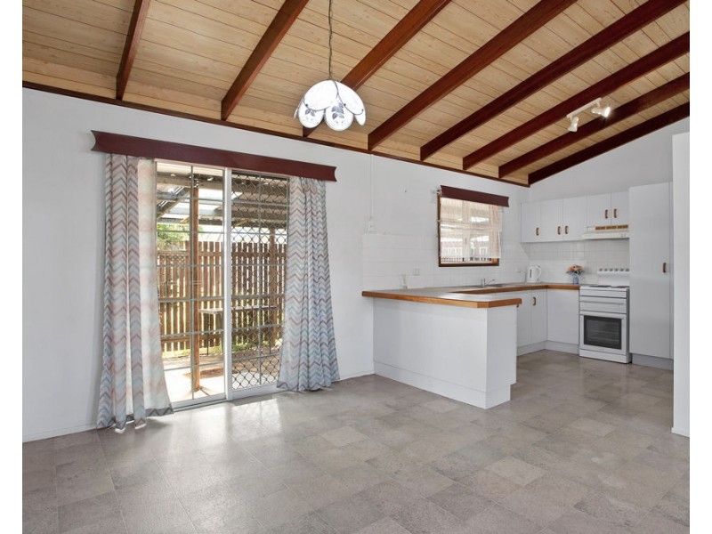 21 Mansfield Drive, Beaconsfield QLD 4740