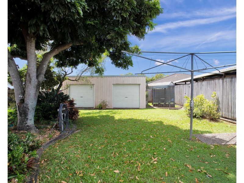 21 Mansfield Drive, Beaconsfield QLD 4740