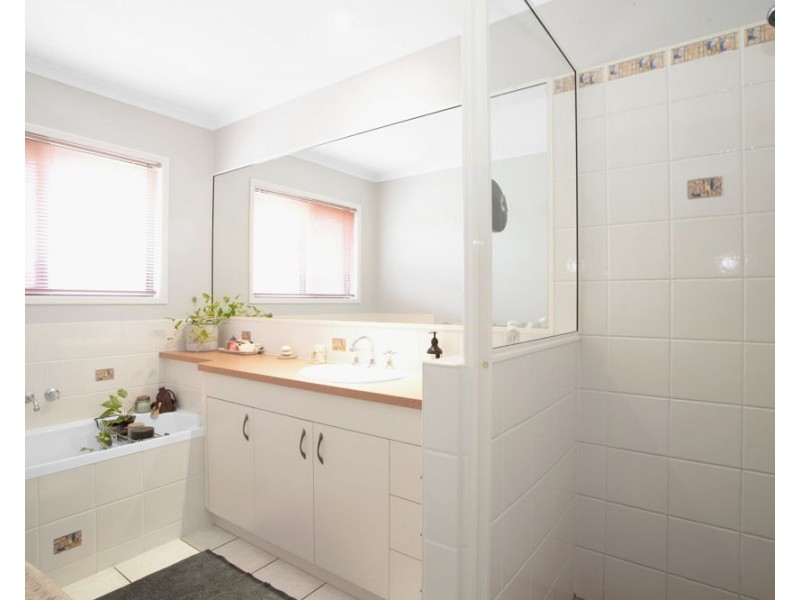 24 Glenella-Richmond Road, Glenella QLD 4740