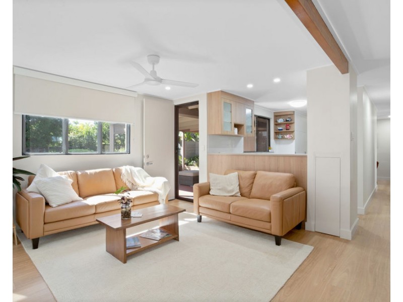 4 Bona Vista Drive, Mount Pleasant QLD 4740