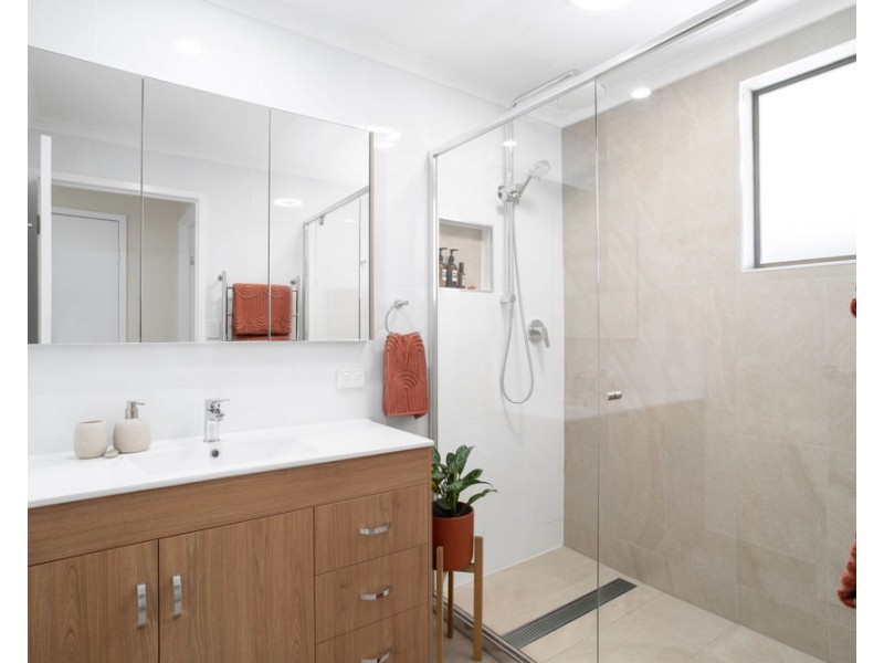 4 Bona Vista Drive, Mount Pleasant QLD 4740