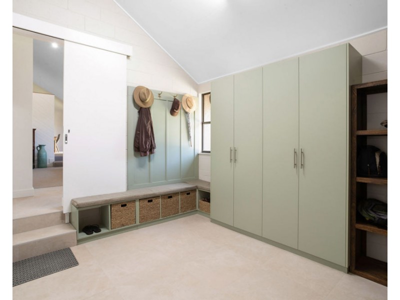 4 Bona Vista Drive, Mount Pleasant QLD 4740