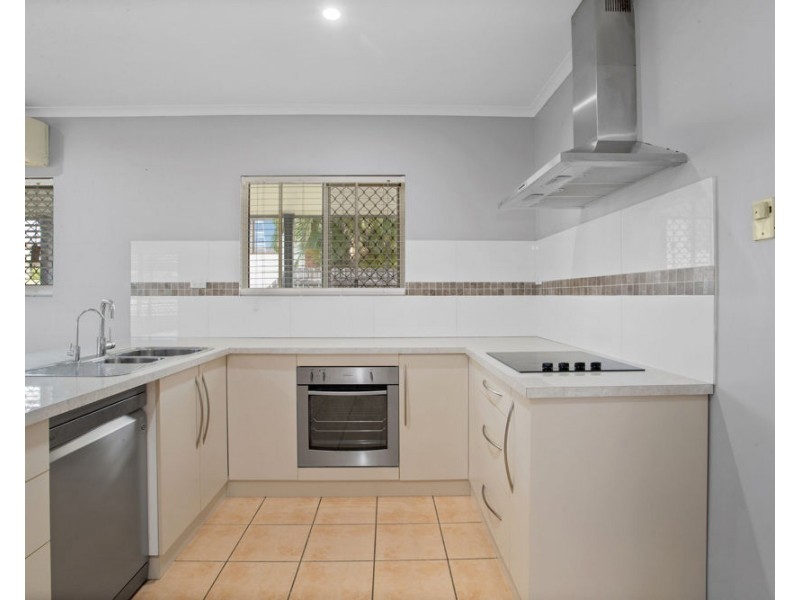 2 Denise Court, Beaconsfield QLD 4740