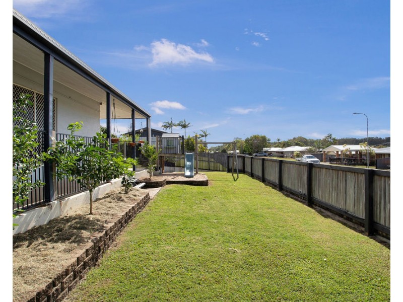 2 Denise Court, Beaconsfield QLD 4740