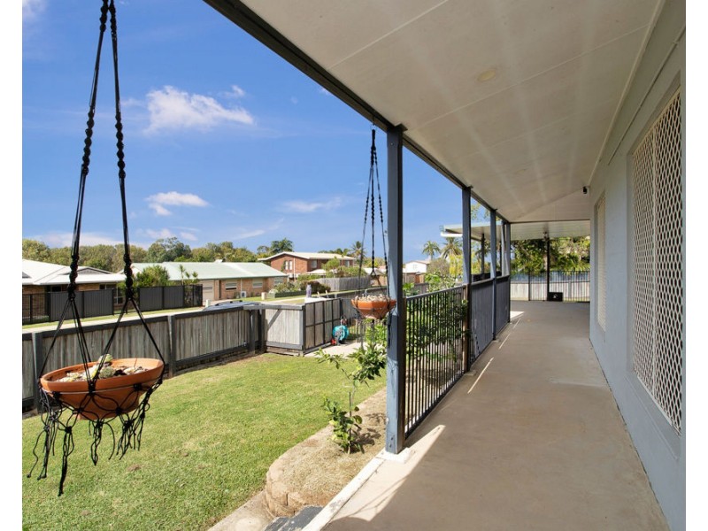 2 Denise Court, Beaconsfield QLD 4740