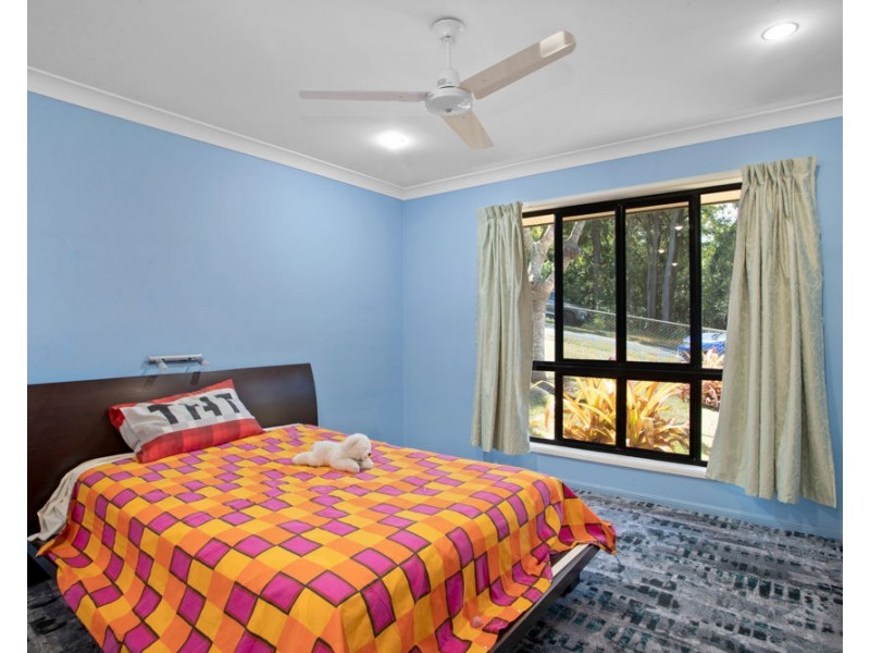 37 Leslie Street, Sarina QLD 4737