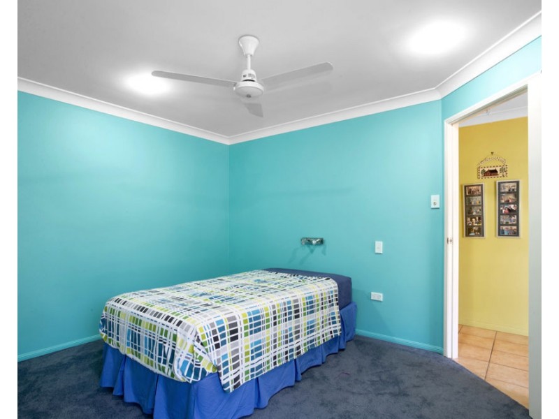 37 Leslie Street, Sarina QLD 4737