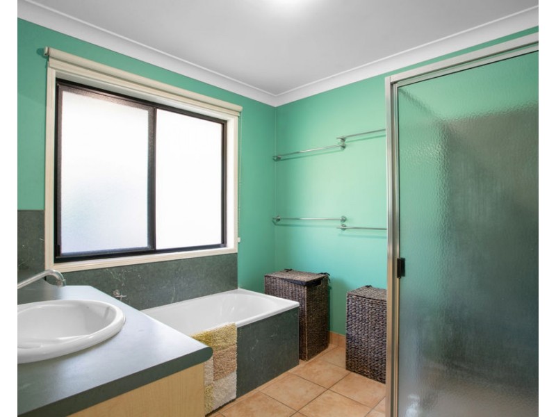 37 Leslie Street, Sarina QLD 4737