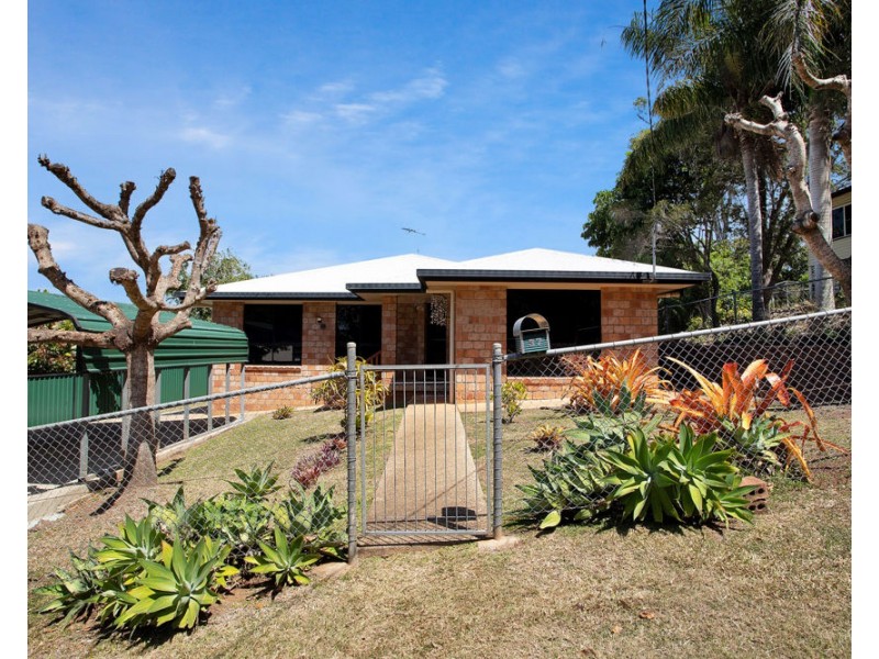 37 Leslie Street, Sarina QLD 4737