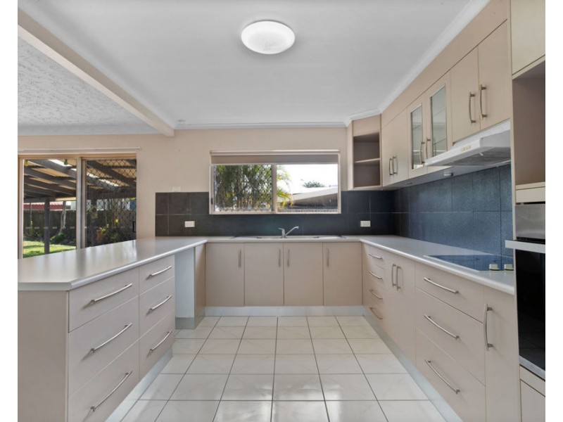 7 Azalea Court, Beaconsfield QLD 4740
