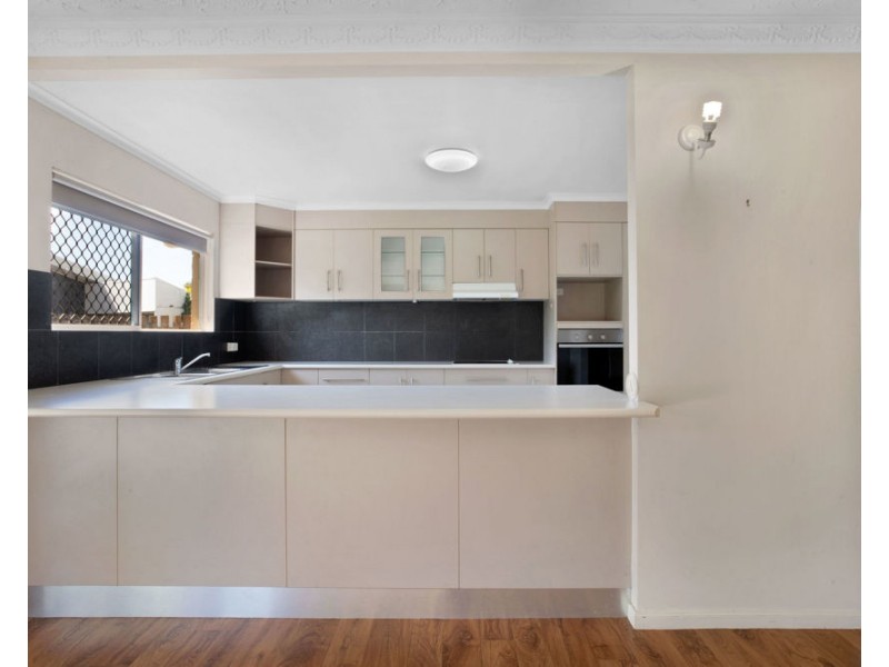 7 Azalea Court, Beaconsfield QLD 4740
