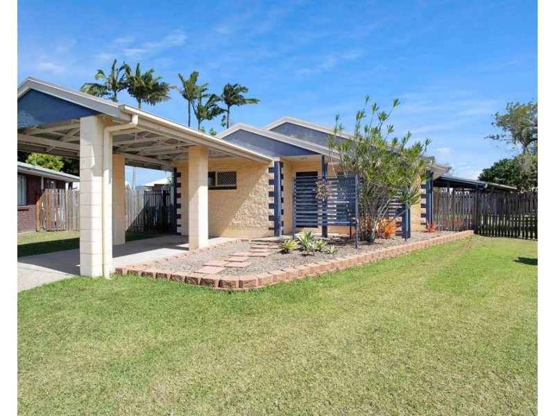 7 Azalea Court, Beaconsfield QLD 4740