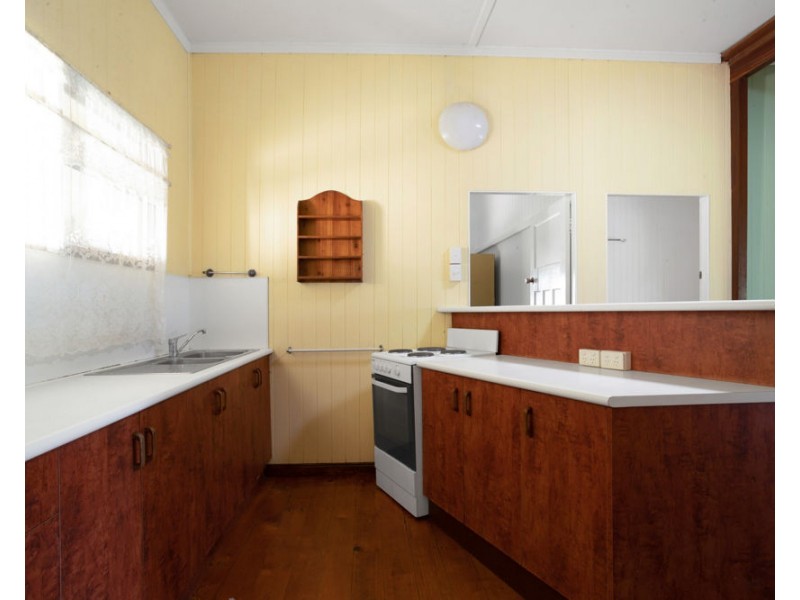 8 Creek Street, North Mackay QLD 4740