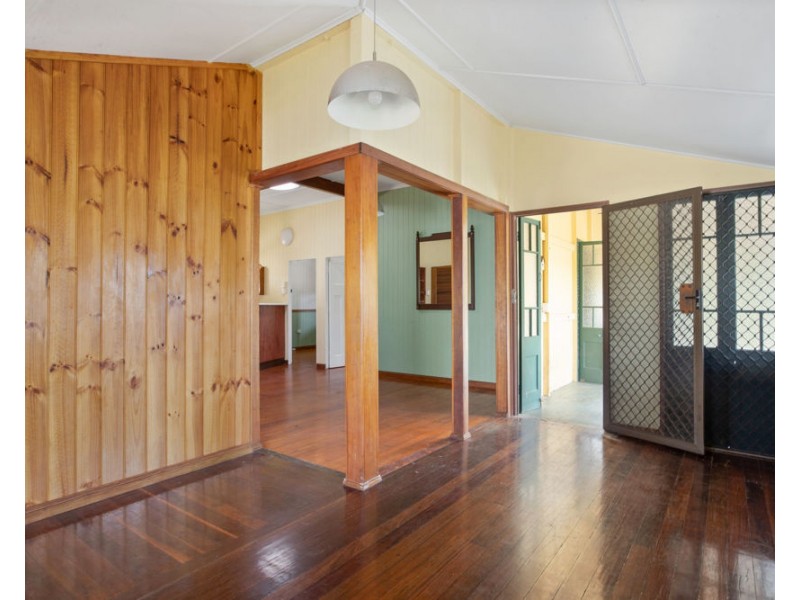 8 Creek Street, North Mackay QLD 4740