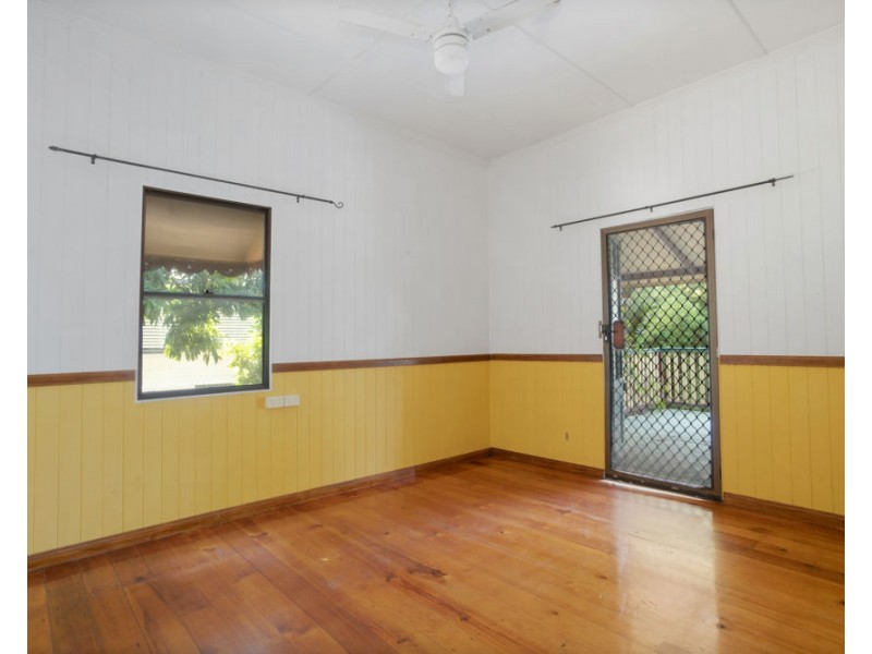 8 Creek Street, North Mackay QLD 4740