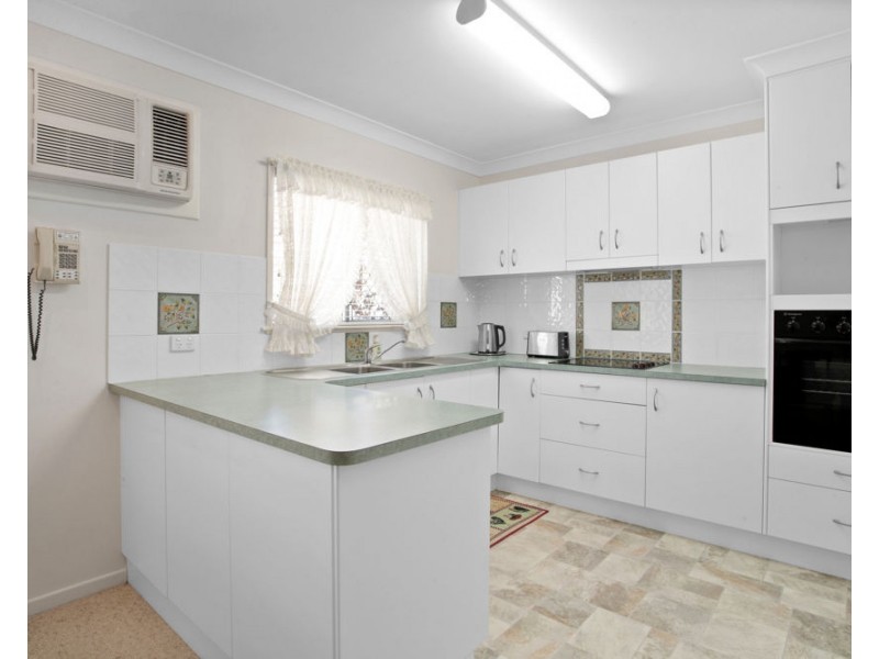 90 Mogford St, West Mackay QLD 4740