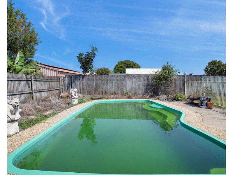 12 Davey Street, Glenella QLD 4740