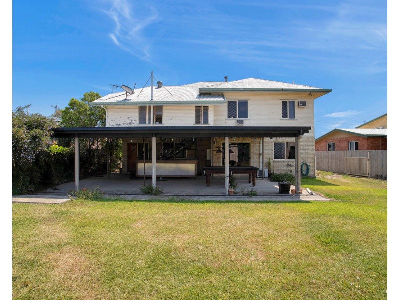 12 Davey Street, Glenella QLD 4740