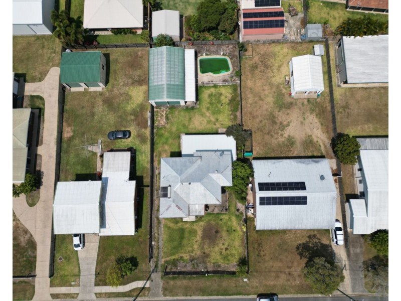 12 Davey Street, Glenella QLD 4740