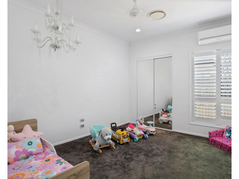 16 Bonsai Court, Glenella QLD 4740