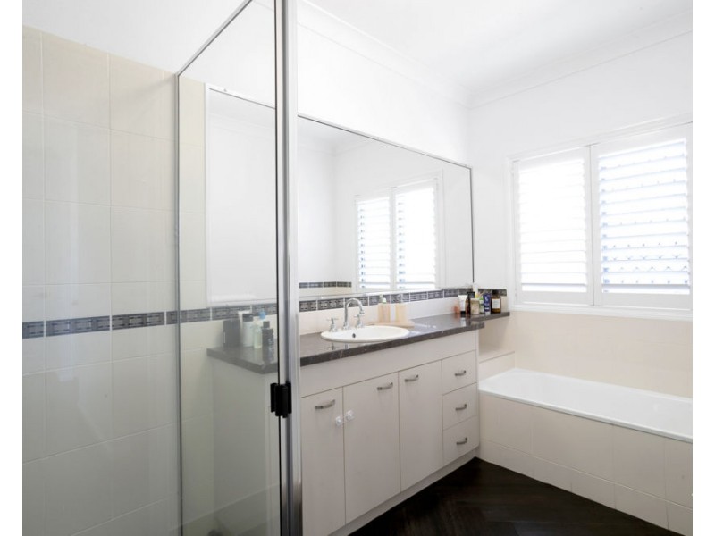 16 Bonsai Court, Glenella QLD 4740