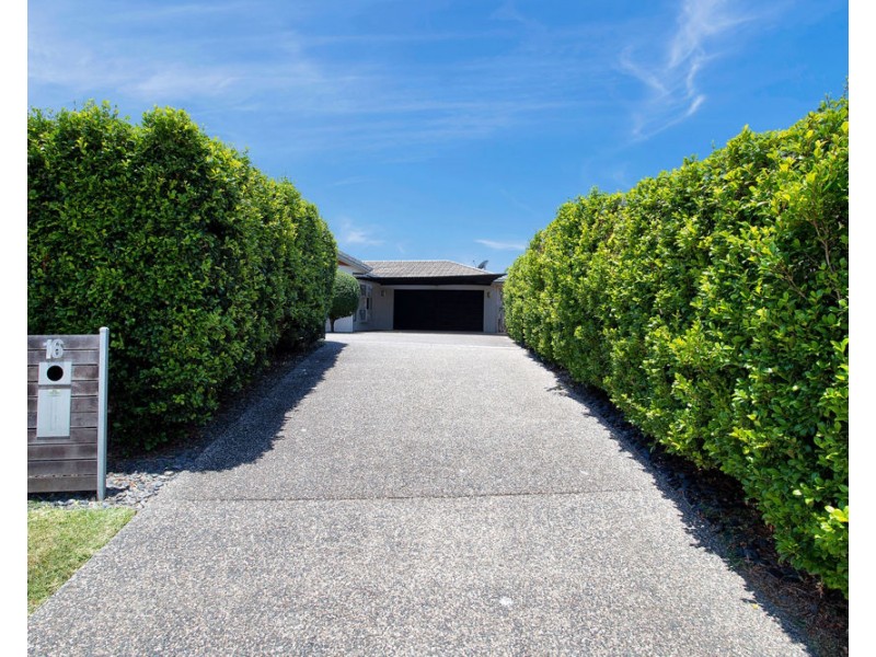 16 Bonsai Court, Glenella QLD 4740