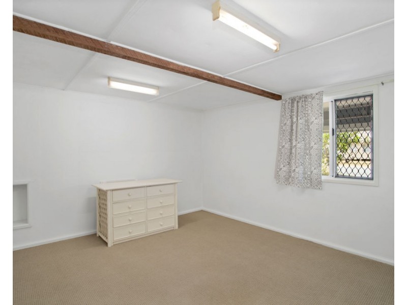 11 Knobel Street, North Mackay QLD 4740