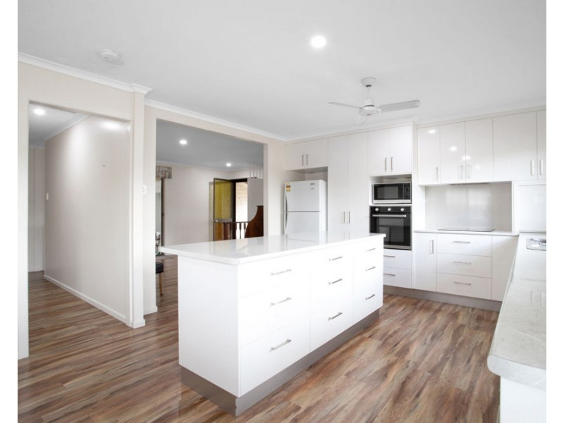 65 Peak Downs Highway, Ooralea QLD 4740