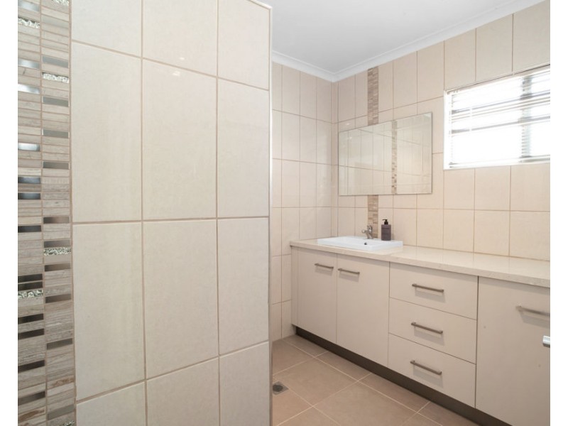 65 Peak Downs Highway, Ooralea QLD 4740