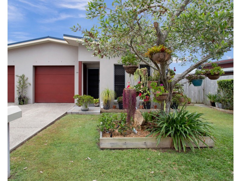 1&2/57 Phoenix Crescent, Rural View QLD 4740