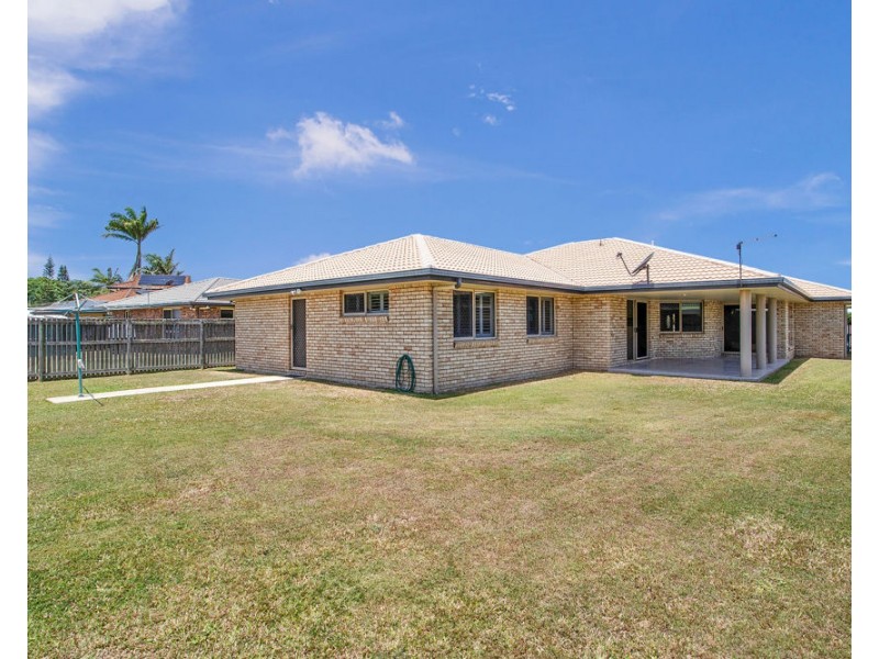 26 Riverleigh Drive, North Mackay QLD 4740