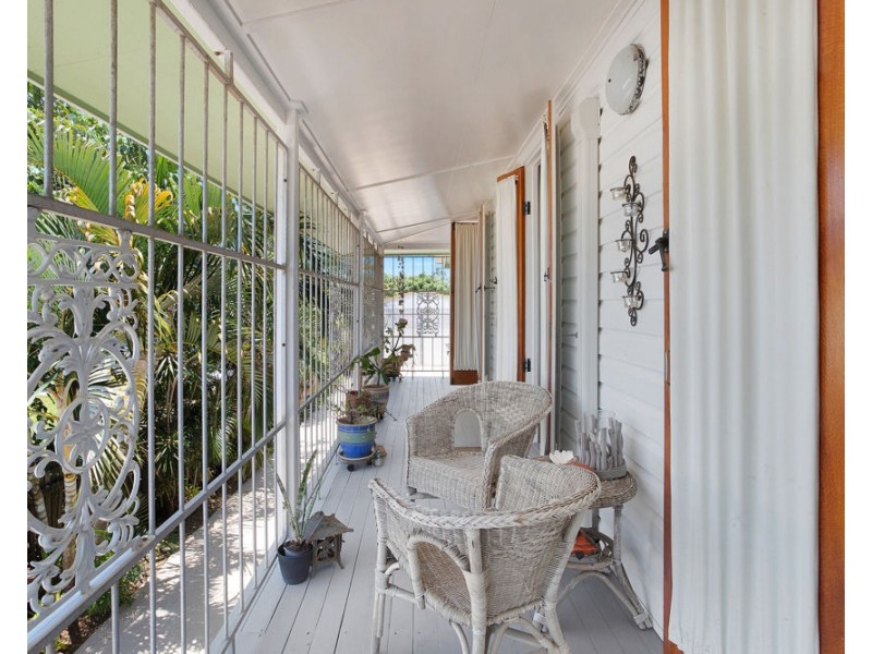 1 Mackenzie Street, West Mackay QLD 4740