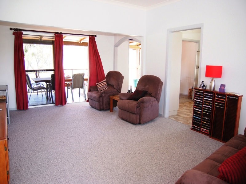 38 Binnington Esplanade, East Mackay QLD 4740