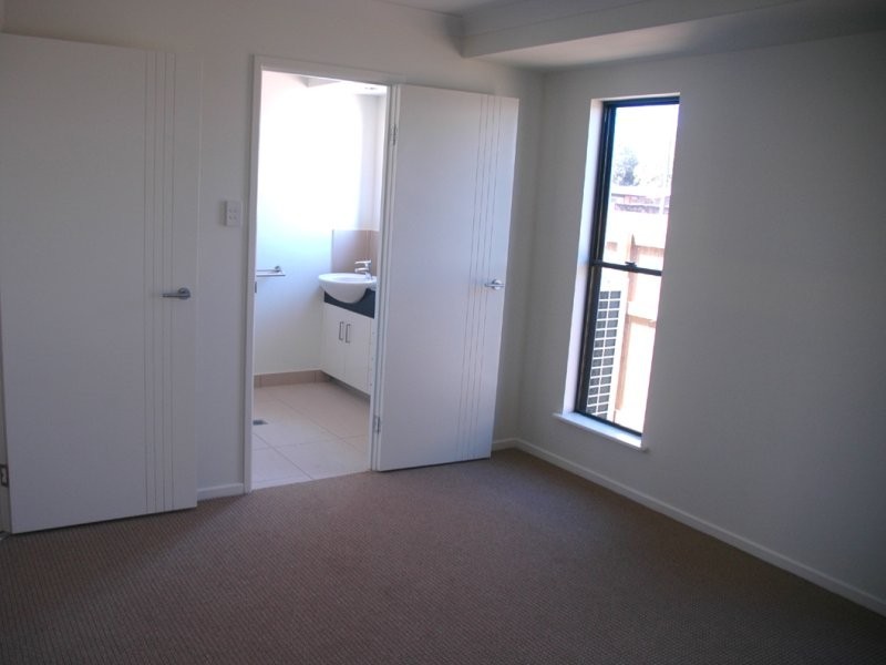 21 Churchill Avenue, Mackay QLD 4740