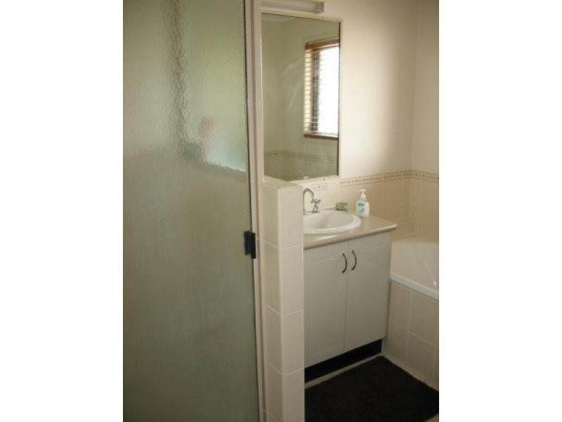 2 Mattey Court, Mackay QLD 4740