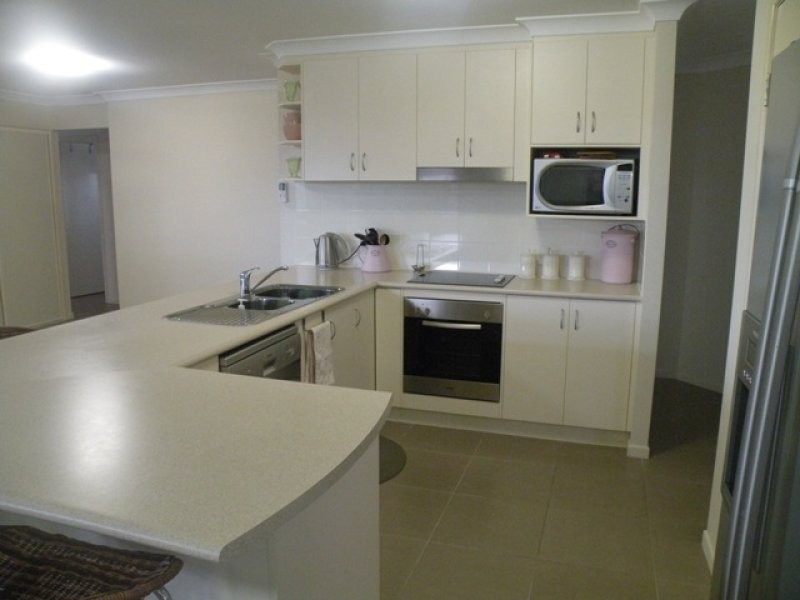 1 Armstrong Court, Marian QLD 4753