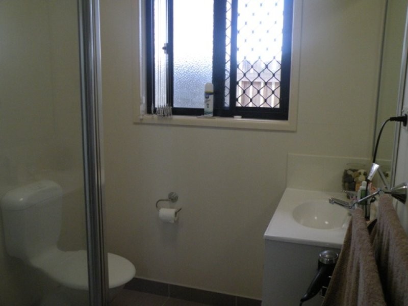 1 Armstrong Court, Marian QLD 4753