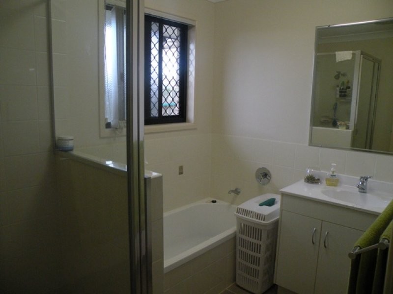 1 Armstrong Court, Marian QLD 4753