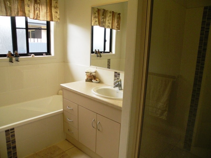 9 Peacock Place, Marian QLD 4753